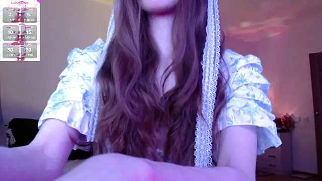 Weeissy online show from 12-17-24, 08:54