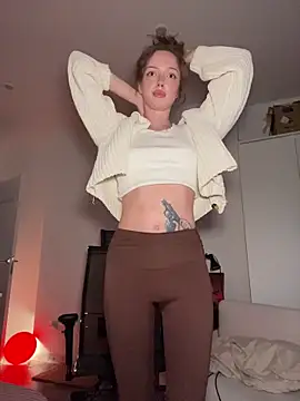 Weeissy online show from 02-06-26, 06:55