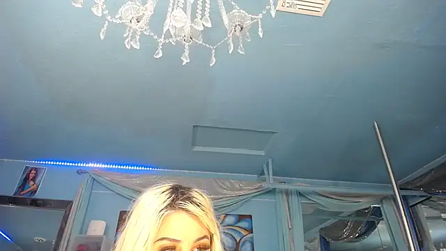 ADRIANNA FOX online show from 04-23-26, 04:24