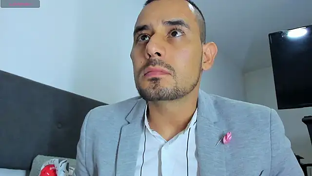 jhonyalzate2 online show from 03-03-25, 11:46