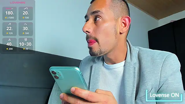 jhonyalzate2 online show from 03-11-26, 04:07