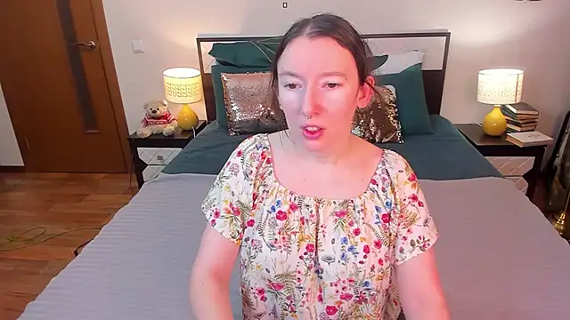 CatherineWalls online show from 02-15-26, 04:42