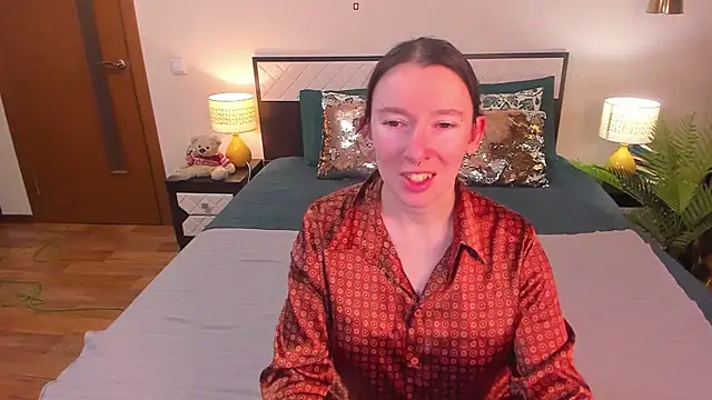 CatherineWalls online show from 03-25-26, 07:03
