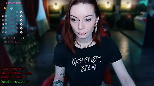 MaxPhoenixx online show from 06-12-26, 07:02