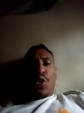 Snapshot of mellow_smoke chatting on 11-15-25, 11:51 mellow smoke online show from 11-15-25, 11:51