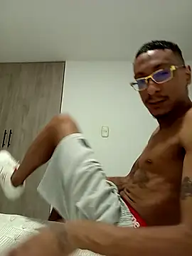 Snapshot of mellow_smoke chatting on 12-22-25, 11:35 mellow smoke online show from 12-22-25, 11:35