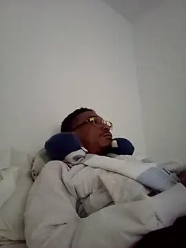 Snapshot of mellow_smoke chatting on 01-12-26, 09:42 mellow smoke online show from 01-12-26, 09:42