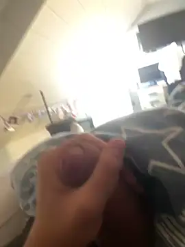 Snapshot of logus9999 chatting on 11-21-25, 01:10 logus9999 online show from 11-21-25, 01:10