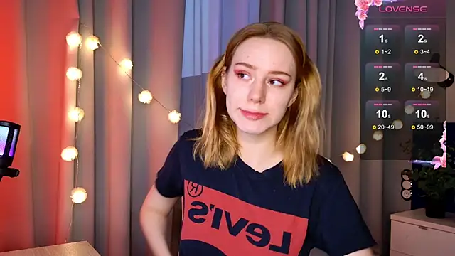 Ramona    online show from 02-10-25, 05:58