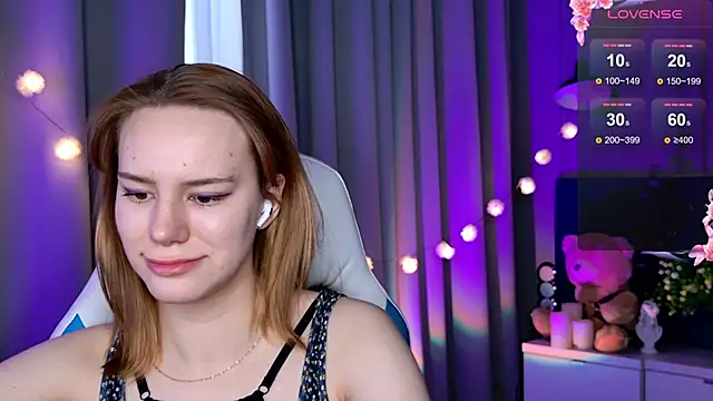 Ramona    online show from 02-20-25, 09:44