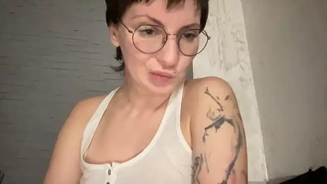 -CatchMe- online show from 12-17-25, 10:27