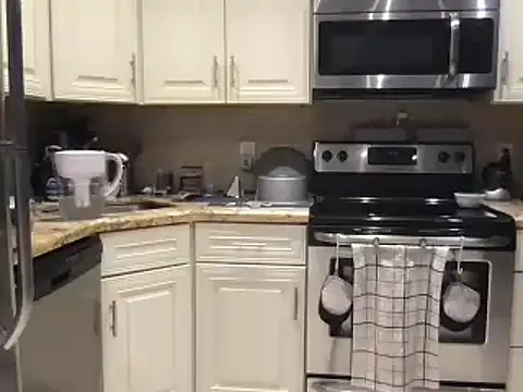 BigGuyMuscle online show from 02-21-25, 10:15