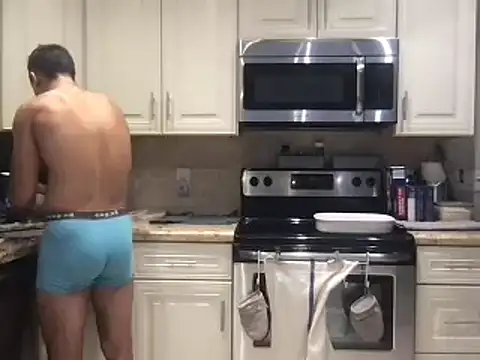 BigGuyMuscle online show from 03-14-25, 04:30