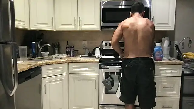 BigGuyMuscle online show from 09-08-25, 08:19