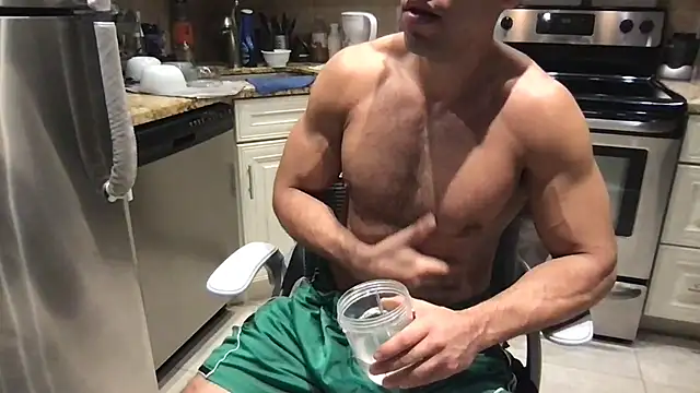 BigGuyMuscle online show from 01-13-26, 07:35