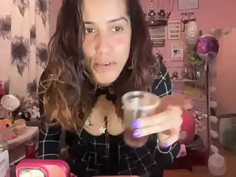 latinacubana online show from 01-04-25, 09:54