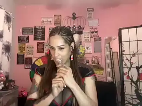 latinacubana online show from 01-11-25, 04:16