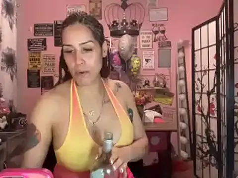 latinacubana online show from 01-11-25, 07:17