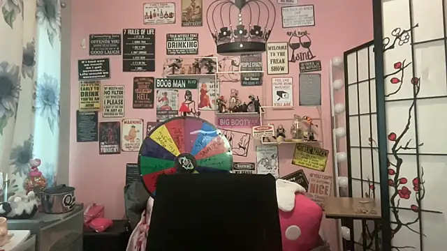 latinacubana online show from 02-05-25, 02:37