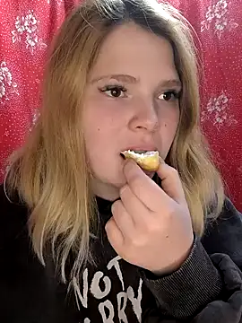 Zuli Kiska online show from 02-21-25, 09:11