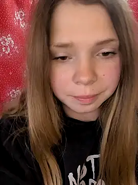 Zuli Kiska online show from 04-13-26, 11:05