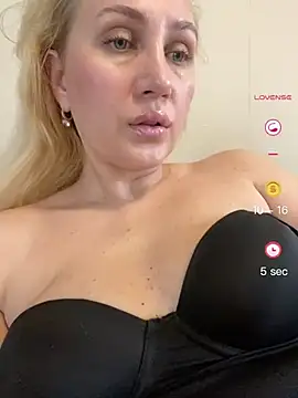 YourBlondee online show from 05-29-26, 03:37