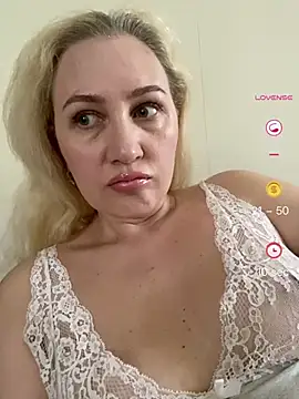 YourBlondee online show from 06-08-26, 01:39