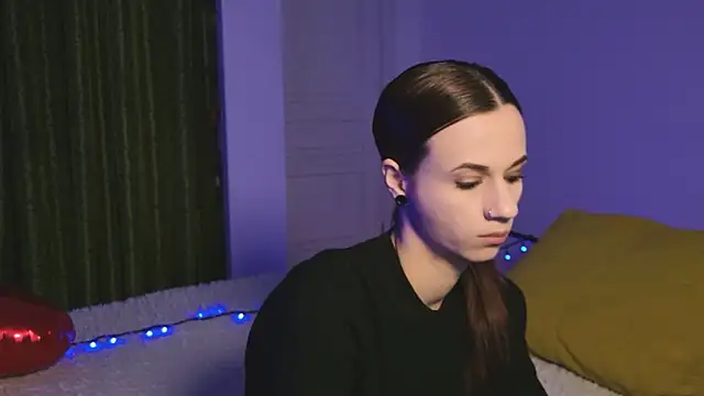 ItsAlisia online show from 02-16-26, 06:42