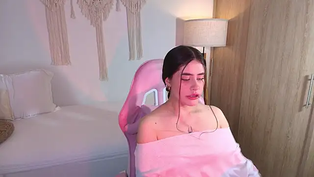 iriswest  online show from 12-21-25, 12:51