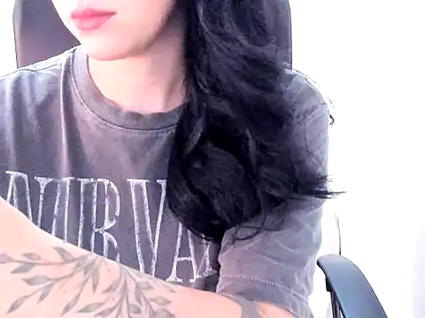 Snapshot of Kristenbr chatting on 04-25-26, 10:07 Kristenbr online show from 04-25-26, 10:07