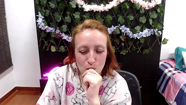 Snapshot of kittykalor09 chatting on 02-03-26, 04:21 kittykalor09 online show from 02-03-26, 04:21