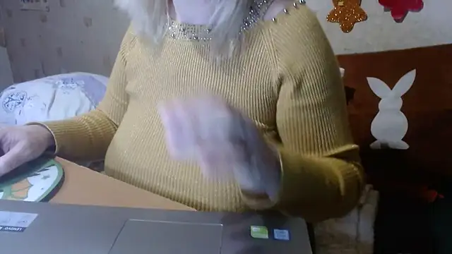 QueenLana online show from 02-08-25, 04:04