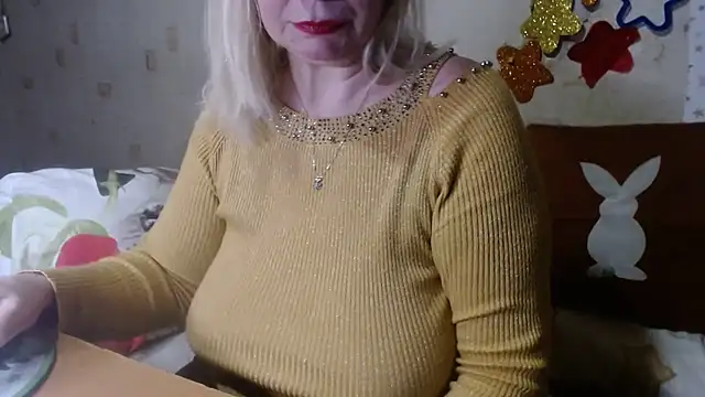 QueenLana online show from 02-28-25, 05:37