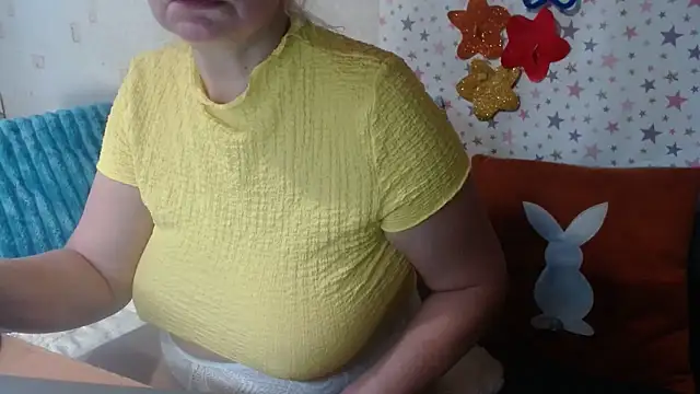 QueenLana online show from 11-11-25, 07:19