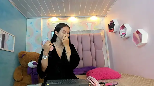 danaythamara1 online show from 01-30-25, 10:08