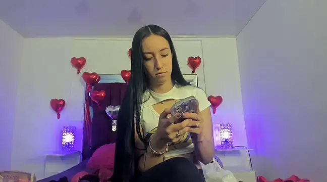 danaythamara1 online show from 02-14-25, 11:42