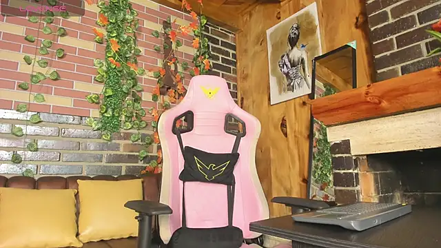 danaythamara1 online show from 03-13-25, 08:43