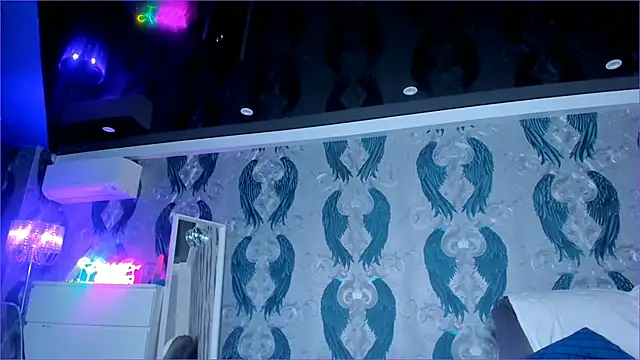 anneswhite online show from 09-26-25, 03:54