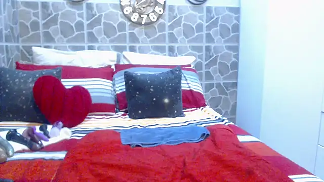 THREEHOLESPLEASURE99 online show from 03-08-25, 07:38