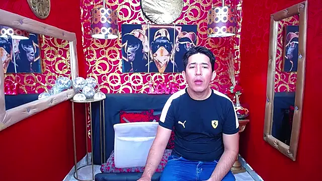 Snapshot of shannentrans chatting on 02-26-25, 01:19 shannentrans online show from 02-26-25, 01:19