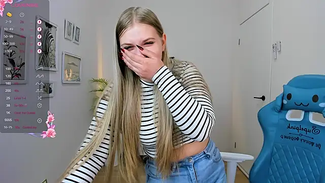 Adr1ana  online show from 12-15-24, 08:41