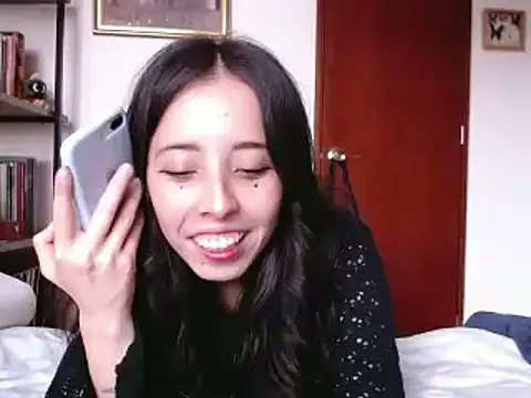 Snapshot of babyluna_8_8 chatting on 12-04-24, 09:13 babyluna 8 8 online show from 12-04-24, 09:13