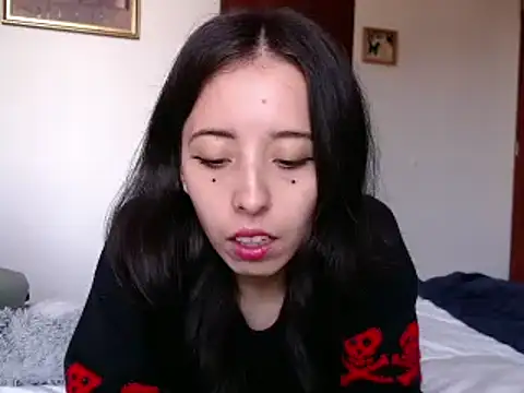 Snapshot of babyluna_8_8 chatting on 12-10-24, 09:22 babyluna 8 8 online show from 12-10-24, 09:22