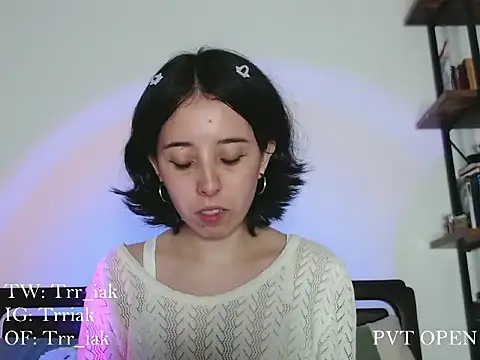 Snapshot of babyluna_8_8 chatting on 11-21-25, 12:32 babyluna 8 8 online show from 11-21-25, 12:32