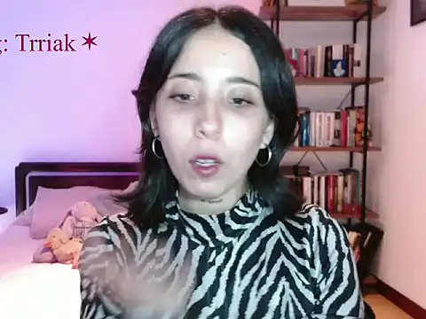 Snapshot of babyluna_8_8 chatting on 04-10-26, 10:14 babyluna 8 8 online show from 04-10-26, 10:14