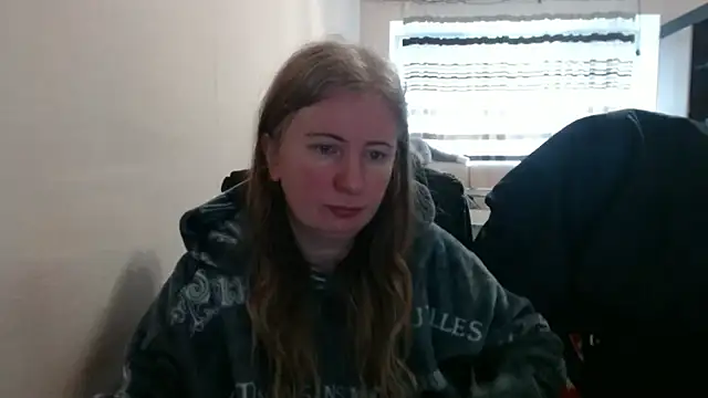 PeterAndJen online show from 02-11-26, 08:30