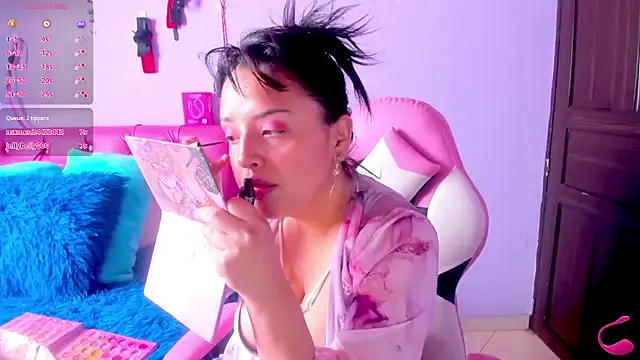 crissn0707 online show from 11-23-25, 12:16