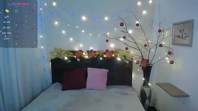 Snapshot of NikkieMilky chatting on 12-16-24, 02:47 NikkieMilky online show from 12-16-24, 02:47