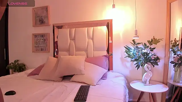 Snooky Clinton online show from 03-18-25, 10:15