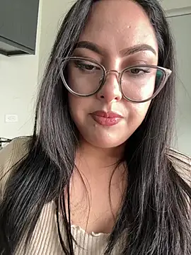 MileyGia online show from 02-08-26, 09:18